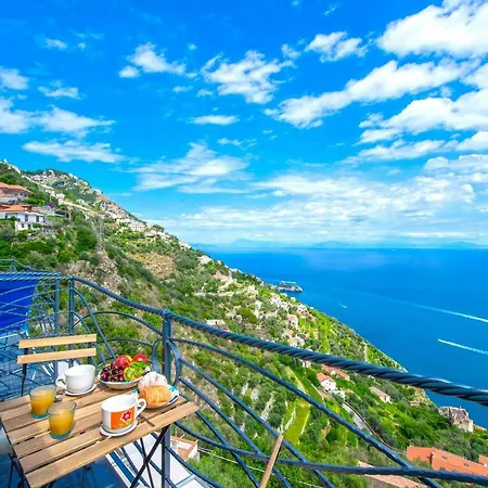 Amalfi Coast Mareblu *